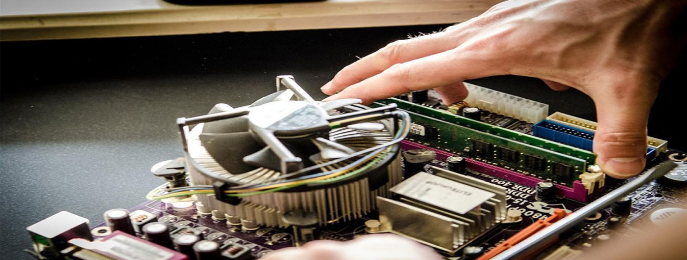 <SPAN>WE WELL REPAIR YOUR </SPAN>COMPUTER FAST
